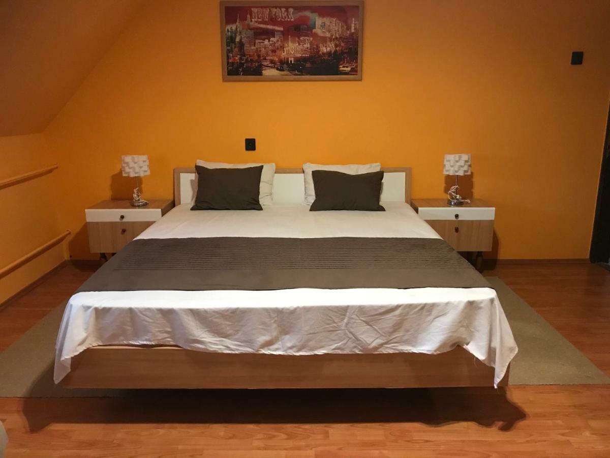 Buebaj Vendeghaz Hotel Eger Eksteriør billede